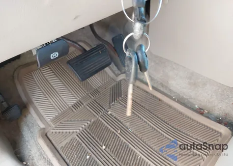 2003 Chevrolet Suburban K1500 из США, поврежденный, VIN 1GNFK16Z73R223479